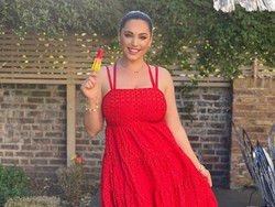 Wanita Terseksi di Dunia Ngaku Tidur Tanpa Busana Kunci Pernikahan Bahagia