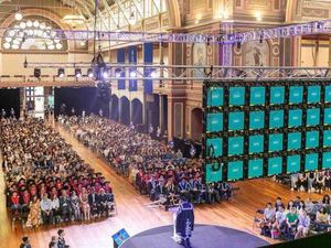 Krisis Dana di Universitas Australia Meski Gaji Rektor Lebih Besar dari Gaji PM Krisis Dana di Universitas Australia Meski Gaji Rektor Lebih Besar dari Gaji PM