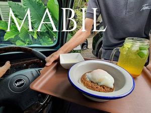 Ini 5 Tempat yang Tawarkan Layanan Makan di Mobil Ini 5 Tempat yang Tawarkan Layanan Makan di Mobil