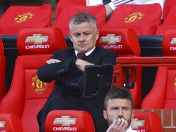 Woodward Dikritik, Solskjaer Membela