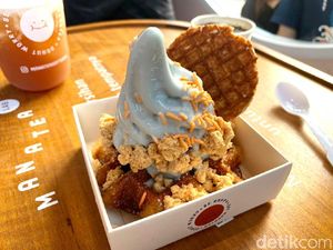 Yummy! Ngemil Waffle Es Krim Lezat di Kafe Kekinian Yummy! Ngemil Waffle Es Krim Lezat di Kafe Kekinian