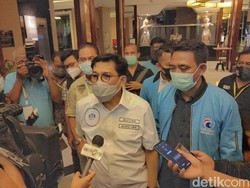 Bannernya Dicopot, Cawali Machfud Arifin Sebut Pemkot Surabaya Curang