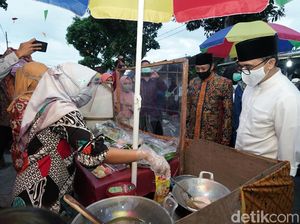 Begini Cara Warga Banyuwangi Pasarkan Produk Unggulan Pasar Tahu Tradisional Begini Cara Warga Banyuwangi Pasarkan Produk Unggulan Pasar Tahu Tradisional