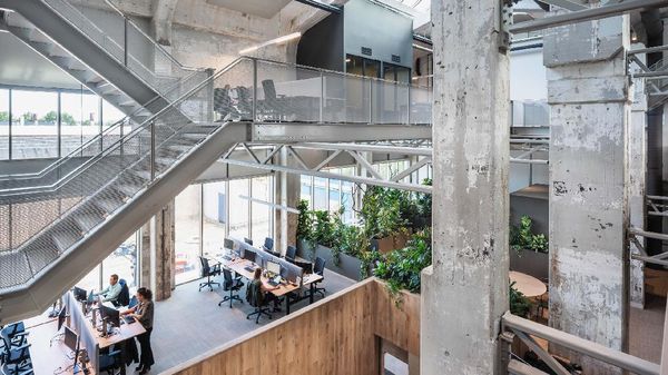 Bekas Pabrik Nilon Disulap Jadi Kantor, Ini Hasilnya