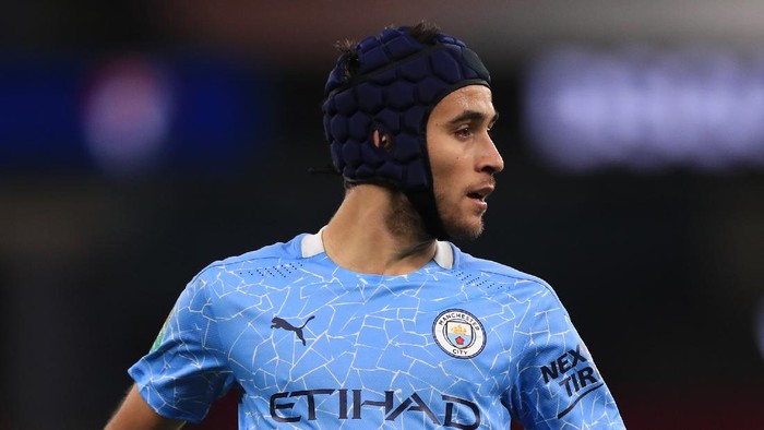 MANCHESTER, ENGLAND - SEPTEMBER 24: Eric Garcia of Manchester City runs on during the Carabao Cup third round match between Manchester City and AFC Bournemouth at Etihad Stadium on September 24, 2020 in Manchester, England. Football Stadiums around Europe remain empty due to the Coronavirus Pandemic as Government social distancing laws prohibit fans inside venues resulting in fixtures being played behind closed doors. (Photo by Mike Egerton - Pool/Getty Images)