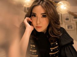 Rio Motret Foto Nia Ramadhani dan Gisel Pakai Outfit Mahal, Ini Suka Dukanya
