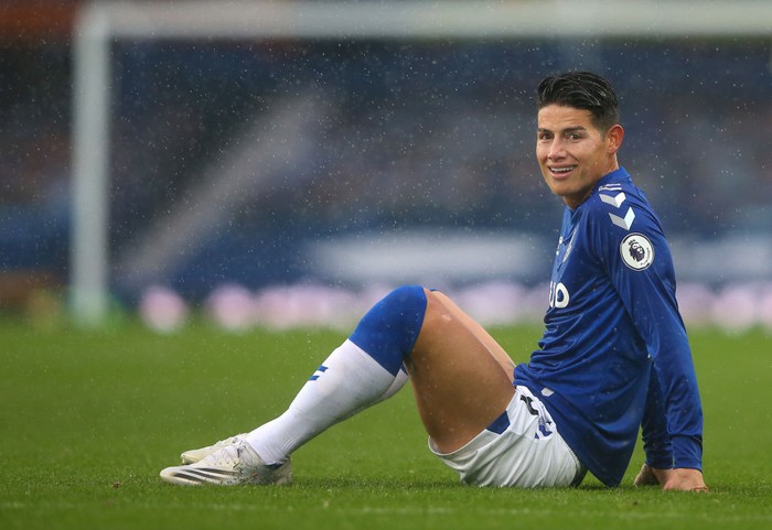 LIVERPOOL, ENGLAND - OCTOBER 03:  James Rodriguez of Everton looks on during the Premier League match between Everton and Brighton & Hove Albion at Goodison Park on October 03, 2020 in Liverpool, England. Sporting stadiums around the UK remain under strict restrictions due to the Coronavirus Pandemic as Government social distancing laws prohibit fans inside venues resulting in games being played behind closed doors. (Photo by Alex Livesey/Getty Images)