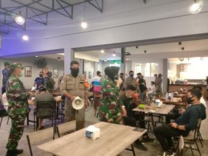 Satgas COVID-19 Sumut Bubarkan Pengunjung Kafe-KTV Langgar Protokol Kesehatan