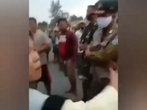 Satpol PP Bingung Emak-emak PKL Ngomel Bulan Lalu tapi Viral Sekarang Satpol PP Bingung Emak-emak PKL Ngomel Bulan Lalu tapi Viral Sekarang