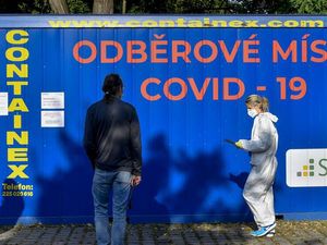 Ceko Berlakukan Darurat Corona, Paris Terapkan Status Siaga Tertinggi