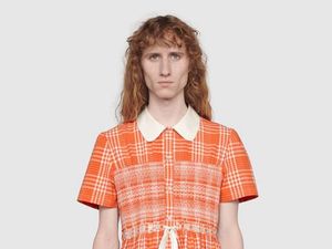 Gucci Jual Gaun Motif Kotak-kotak untuk Pria, Netizen Bingung