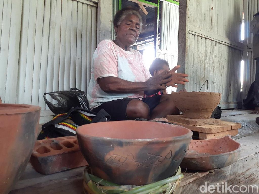 Foto: Abar, Kampung Perajin Gerabah Terakhir Papua Foto: Abar, Kampung Perajin Gerabah Terakhir Papua