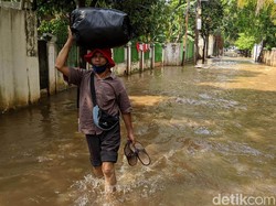 Daya Tampung Saluran Air Jakarta Dinilai Tak Bisa Penuhi Target Banjir Anies
