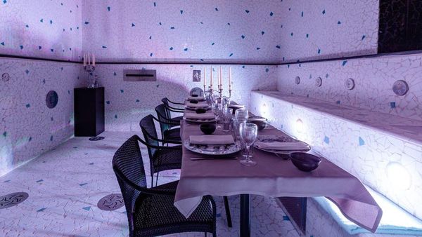 Foto: Kolam Renang Hotel Disulap Jadi Restoran Cantik