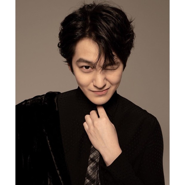 Kim Bum mengambil jurusan teater dan film di Chung-Ang University yang berlokasi di Seoul.
