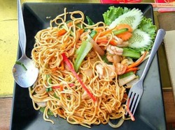 Penasaran Sama Kuliner Kamboja? Ini Tempatnya