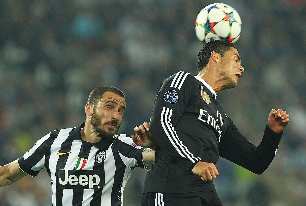 TURIN, ITALY - JULY 20:  Cristiano Ronaldo (R) of Juventus celebrates the victory with team mate Leonardo Bonucci at the end of the Serie A match between Juventus and  SS Lazio at Allianz Stadium on July 20, 2020 in Turin, Italy.  (Photo by Valerio Pennicino/Getty Images)