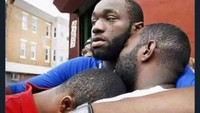 Sarat rivalitas, fans MU dan Liverpool kali ini saling menguatkan usai hasil berat. (Foto: internet/Twitter)