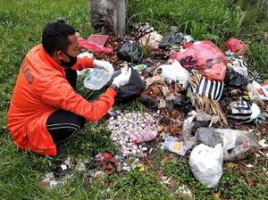 Penampakan Limbah Botol Vaksin yang Dibuang Sembarangan di Cianjur