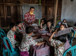 Mewaspadai Pasal Pendidikan UU Cipta Kerja