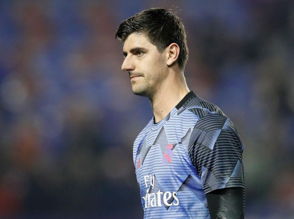 Zidane Tak Mau Thibaut Courtois Kelamaan Menderita Zidane Tak Mau Thibaut Courtois Kelamaan Menderita