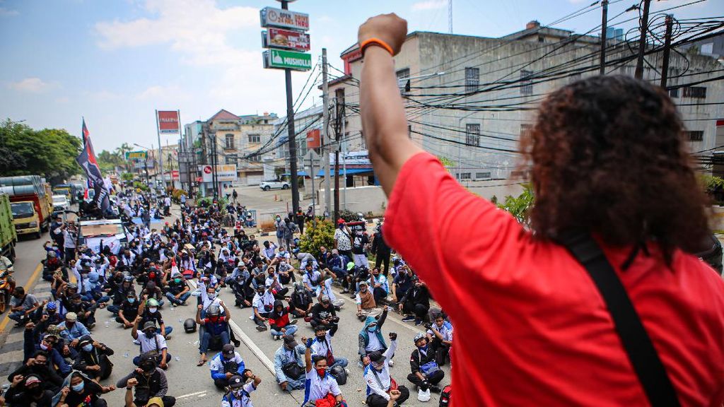 Ribuan Buruh Tangerang Batal Aksi di Depan Gedung DPR