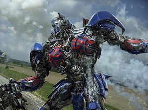 Pertemuan Optimus Prime & Primal di Transformers Rise of the Beasts