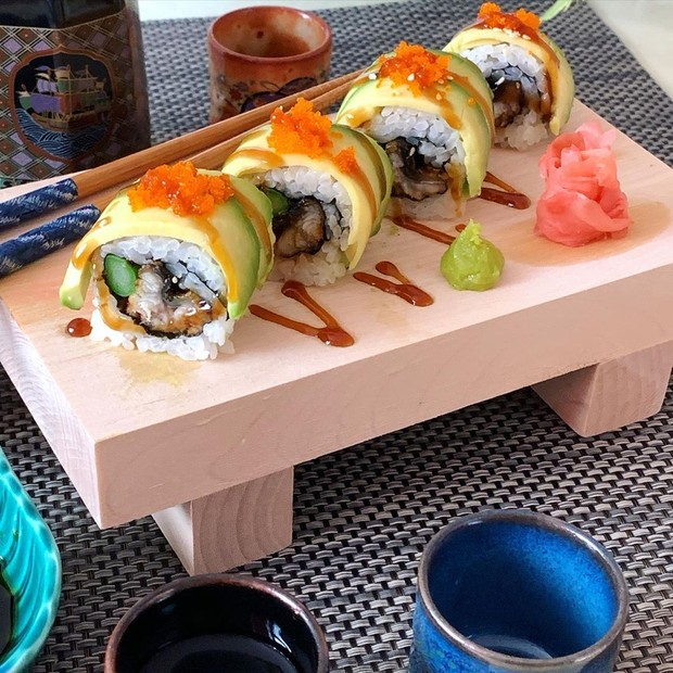 Jenis sushi yang bisa bikin gemuk.