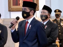 Jokowi Jawab Hoax soal UU Ciptaker: Dari UMP, Cuti hingga PHK