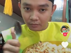 Cuma di Indonesia, Bisa Wisuda Online Sambil Masak Nasi Goreng