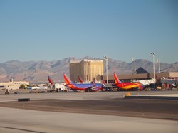 Tolak Pakai Masker di Pesawat, Pria Ini Sampai Berkelahi