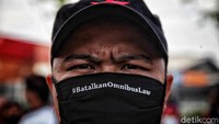 Buruh di Tanjung Priok Juga Gelar Aksi Tolak Omnibus Law