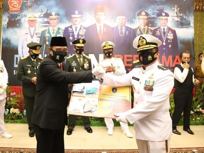 Dukung Pilkada Sehat dengan Berbagi Masker