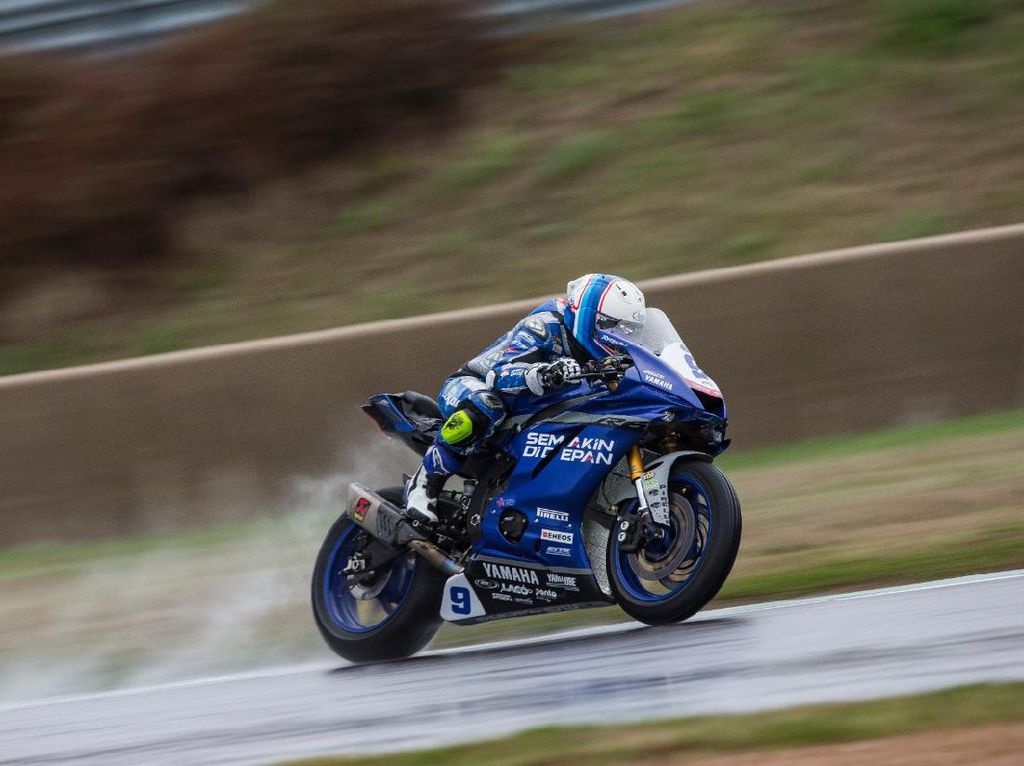 Galang Hendra Pratama Didukung Ketua MPR Juarai WorldSSP600 2021 Galang Hendra Pratama Didukung Ketua MPR Juarai WorldSSP600 2021