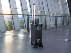 Koper dengan Kecerdasan Buatan, Solusi Pemandu Buat Tunanetra?