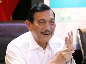 Luhut Minta Mal di Jabodetabek Tutup Pukul 19.00 WIB Luhut Minta Mal di Jabodetabek Tutup Pukul 19.00 WIB