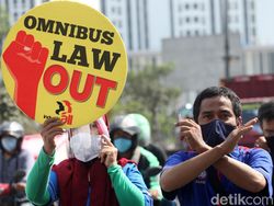 Tak Hanya di DPR, KSPI Bakal Aksi di MK Saat Penyerahan JR Omnibus Law