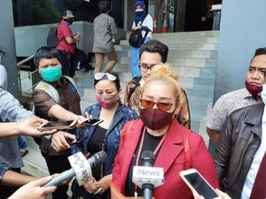 Relawan Jokowi Bersatu Laporkan Najwa Shihab, Polisi Arahkan ke Dewan Pers Relawan Jokowi Bersatu Laporkan Najwa Shihab, Polisi Arahkan ke Dewan Pers