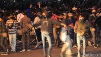 Ricuh Demo Omnibus Law di Gedung DPRD Jabar