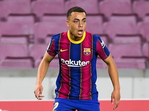 Saran Sederhana Alves ke Dest: Umpan Saja Bolanya ke Messi