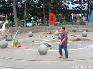 Taman Dirusak Demonstran Ricuh, Pemkot Bandung: Kerugian Rp 200 Juta Taman Dirusak Demonstran Ricuh, Pemkot Bandung: Kerugian Rp 200 Juta