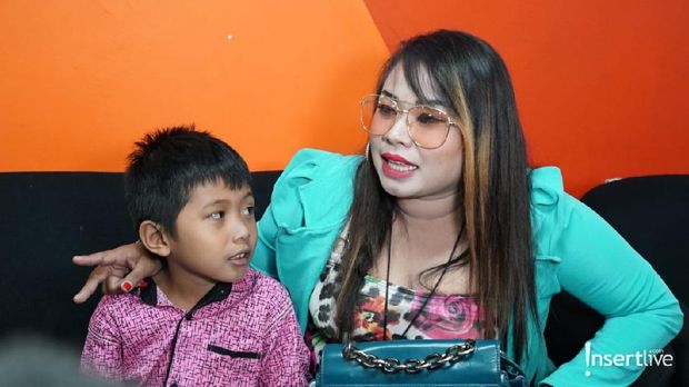 Tanta Lala dan anaknya