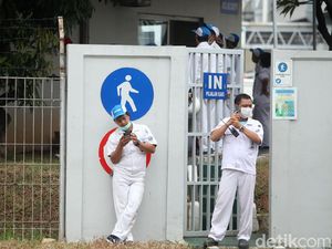 Tolak Omnibus Law, Buruh di Cikarang Mogok Kerja