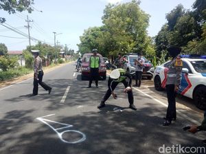 Truk Terobos Ajang Balap Liar di Situbondo Tewaskan Satu Orang Truk Terobos Ajang Balap Liar di Situbondo Tewaskan Satu Orang