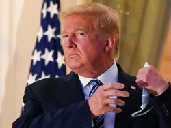 Trump Pulang dari Rumah Sakit, Penularan Corona di Gedung Putih Meluas