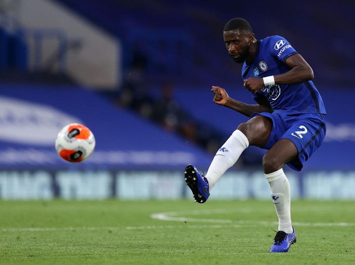 LONDON, ENGLAND - JULY 14: Antonio Rudiger of Chelsea on the ball during the Premier League match between Chelsea FC and Norwich City at Stamford Bridge on July 14, 2020 in London, England. Football Stadiums around Europe remain empty due to the Coronavirus Pandemic as Government social distancing laws prohibit fans inside venues resulting in all fixtures being played behind closed doors. (Photo by Richard Heathcote/Getty Images)