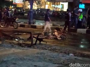 Fasilitas Umum Rusak Saat Demonstran Ricuh di Bandung, Ini Daftarnya Fasilitas Umum Rusak Saat Demonstran Ricuh di Bandung, Ini Daftarnya