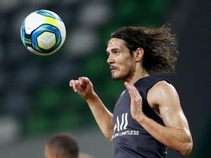 Cavani Tak Terbebani Nomor 7 Man United