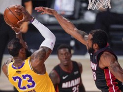 Final NBA 2020: LA Lakers Menangi Gim Keempat, di Ambang Gelar Juara