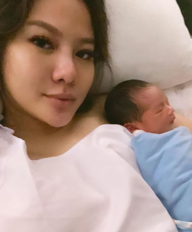 g Melahirkan di masa pandemi merupakan sebuah perjuangan menurut Vinna Gracia